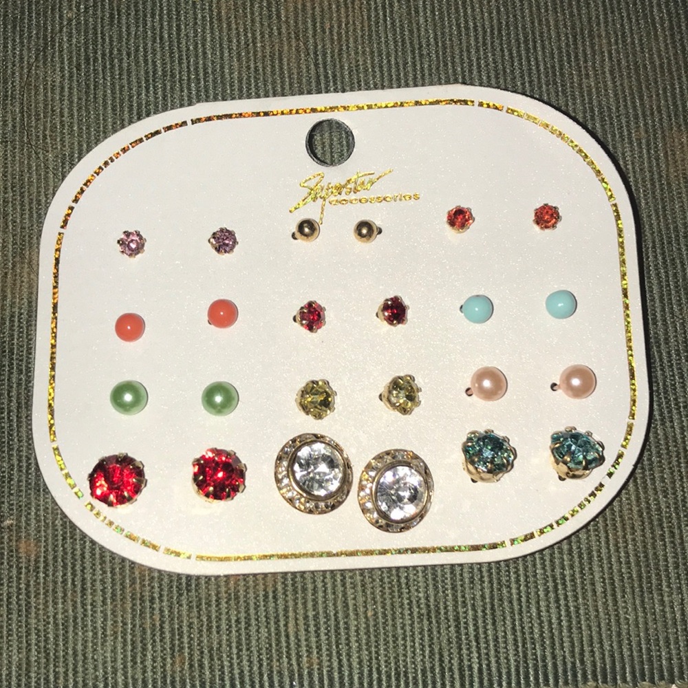 12 pack of earrings